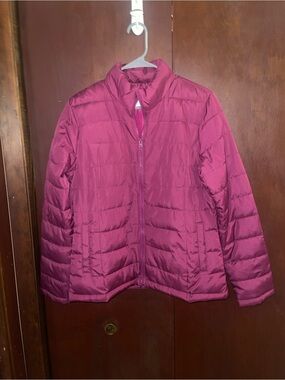 Old Navy Women's Quilted Puffer Jacket - Magenta